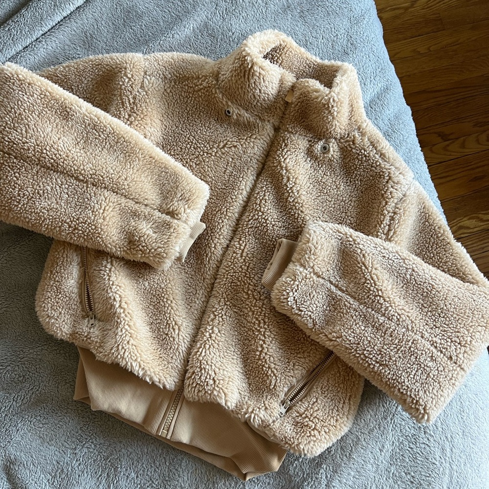 Alo Womens Foxy Sherpa Jacket Camel Small - Picture 2 of 7